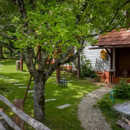 Charming House In Velika Lesnica * Mala Lesnica